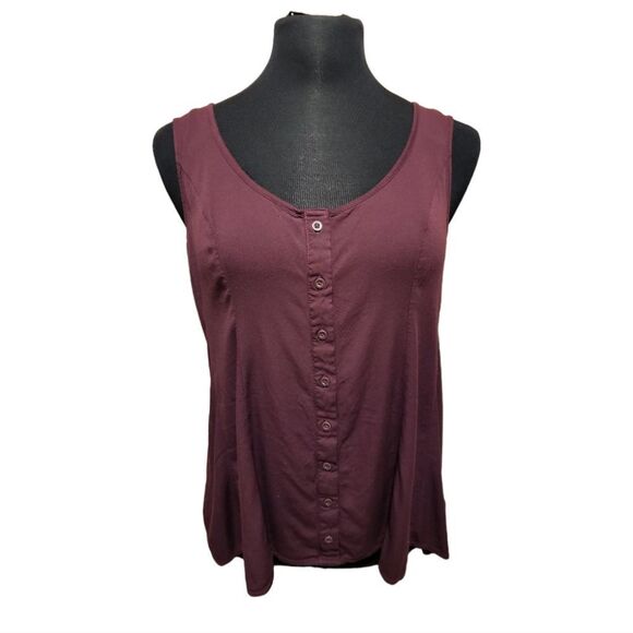 𝅺Torrid Buckle Back Sleeveless Top - Picture 1 of 9